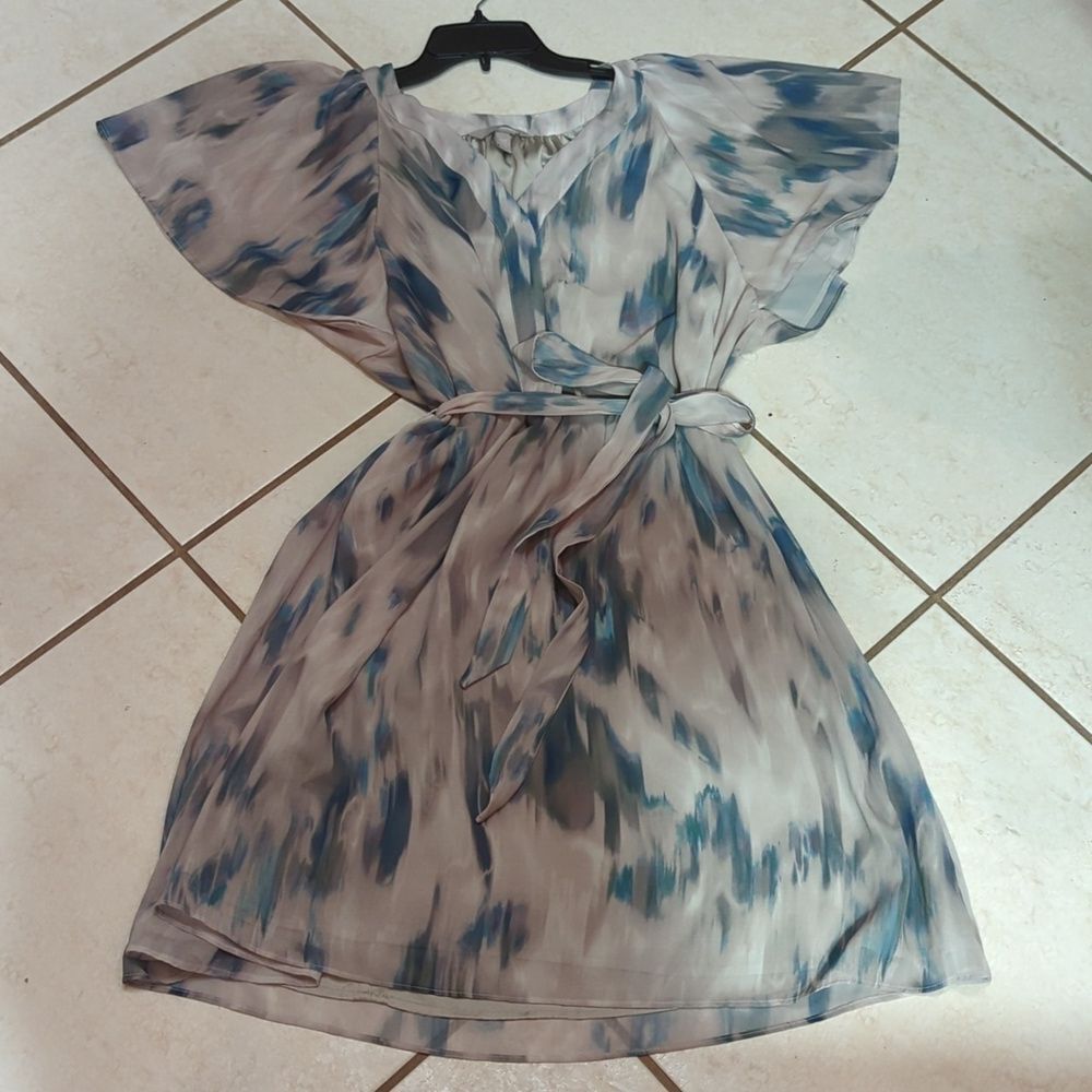 H & M Women's V-Neck 3/4 Button Lined Dress w/Butterfly Sleeves Tie Waist Sz XL - Picture 2 of 8